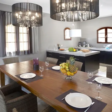 Luxury In Sainte-maxime With Swimming Pool Villa *